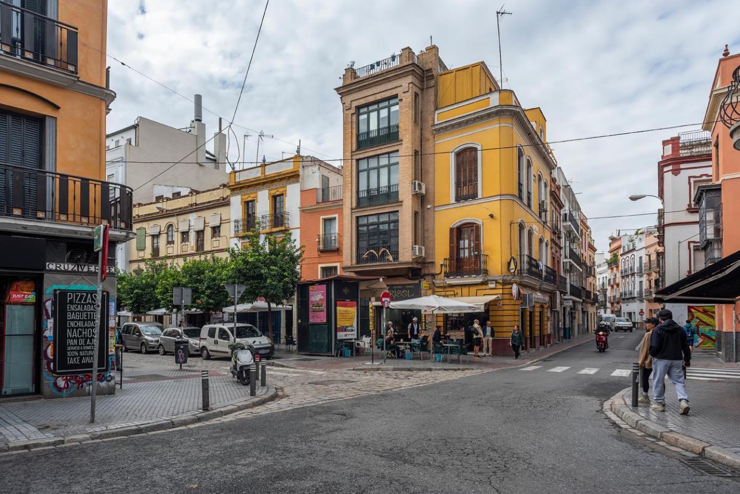Alohamundi Quintana Apartment Seville Ngoại thất bức ảnh